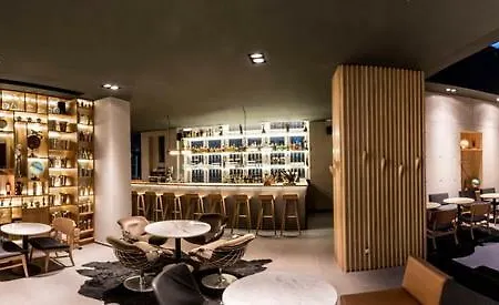 Apartahotel Coke Lila