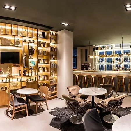 Apartahotel Coke Lila