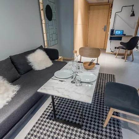 Coke Aparthotel 3*